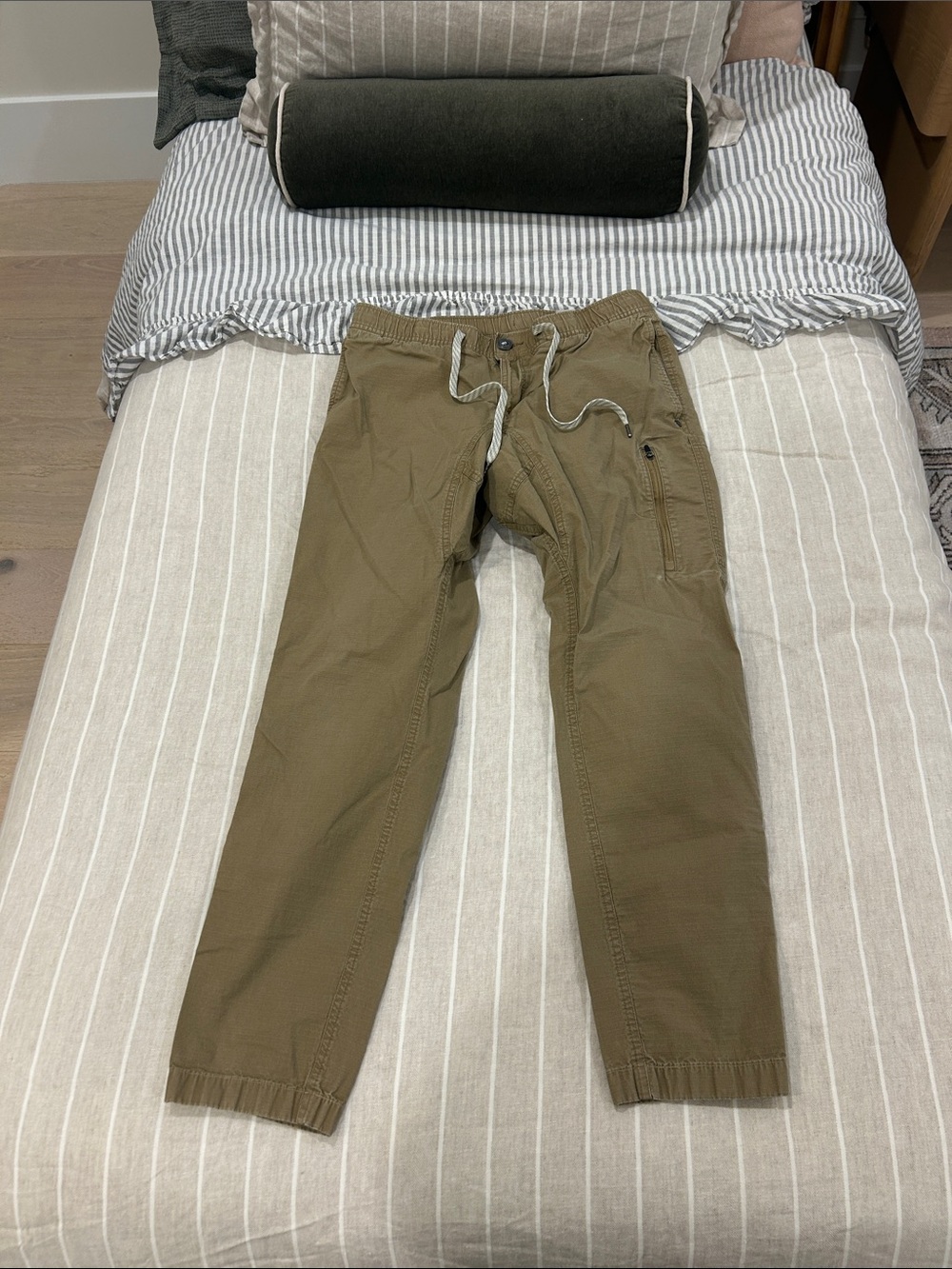 Vuori Khaki Ripstock Pants